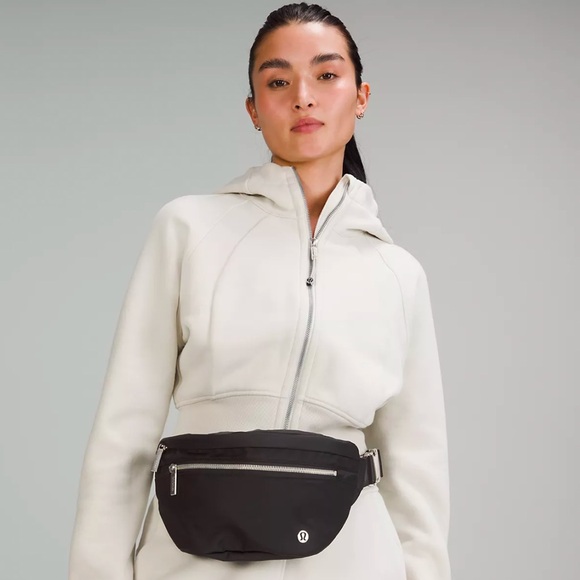 lululemon athletica Handbags - Lululemon City Adventurer Belt Bag 2.5L in Black